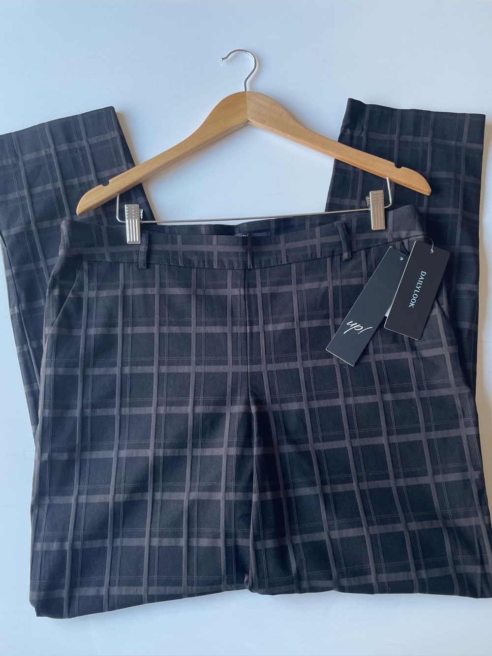 up! Brand (DailyLook) Black and Grey Windowpane Pull-on Straight Leg Trousers